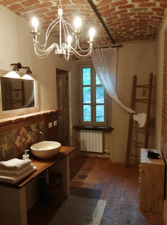 La Casa In Collina Bed & Breakfast Cinzano Luaran gambar
